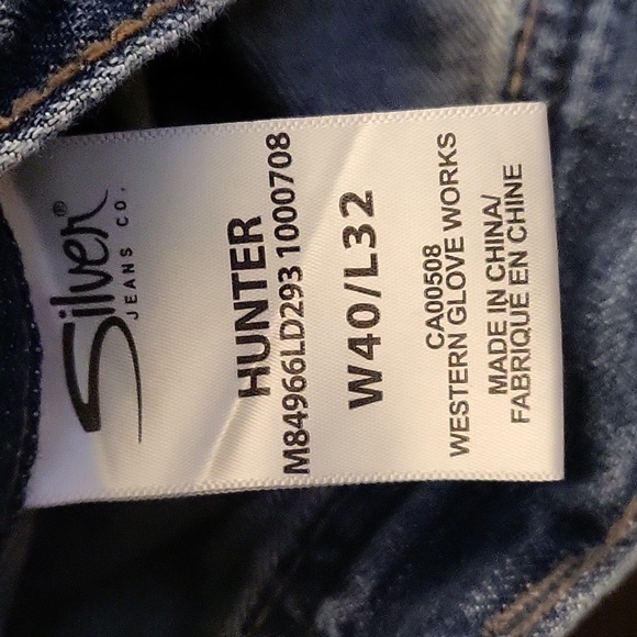 Silver Jeans Co. Gordie Loose Fit Washed Jeans (40/32) - Picture 4 of 7